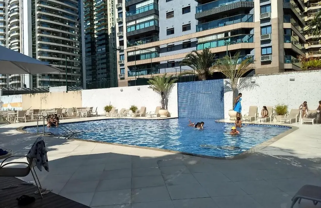 APTO VISTA MAR e PÉ NA AREIA DA BARRA DA TIJUCA-1